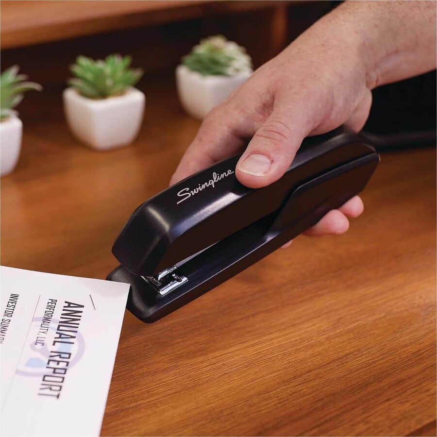 Eco Version Standard Stapler by Swingline® SWI54501