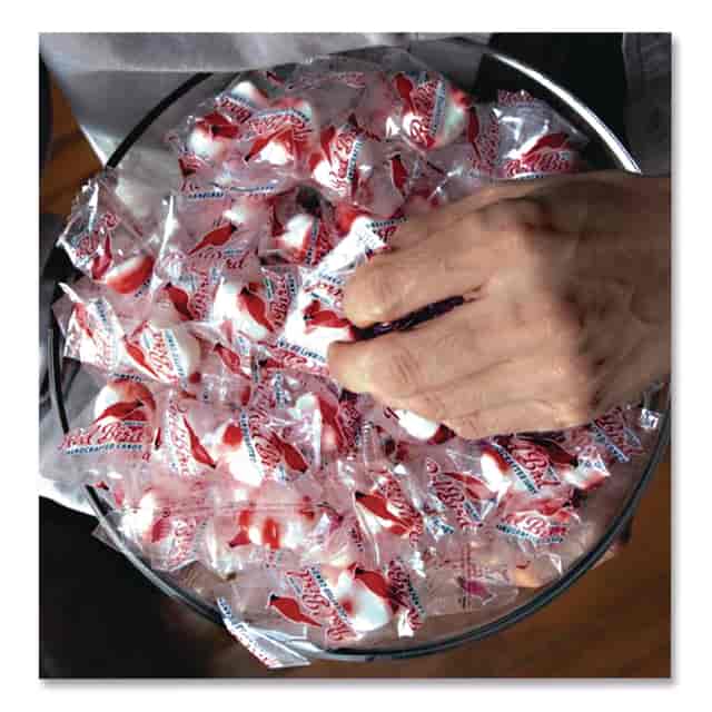 Candy Break Soft Peppermint Puffs, 20 lb Bag